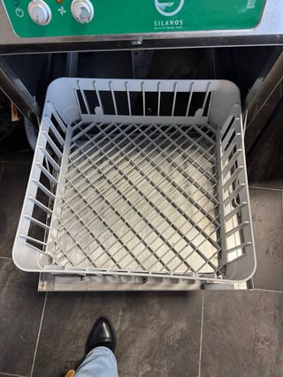 Lavavajillas industrial E-40-HL, muy poco uso