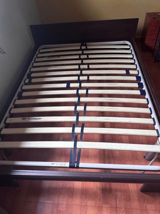 Cama Grande Madera y Metal