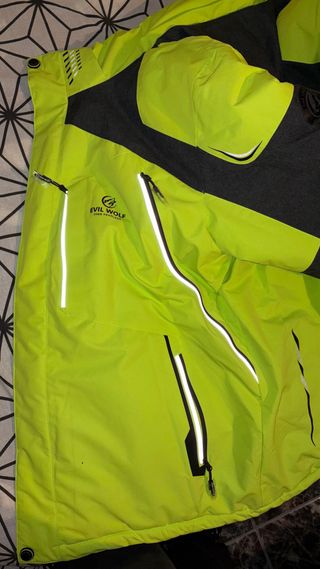 Chaqueta de esquí Evil Wolf verde y negra nueva
