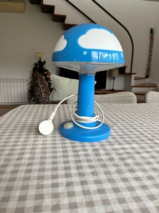 Lámpara infantil IKEA SKOJIG azul