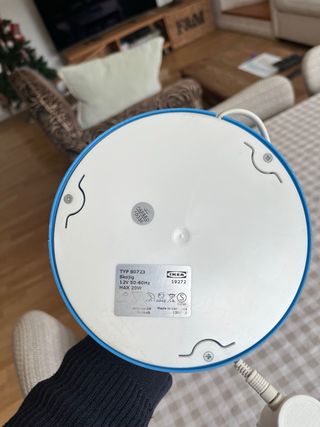 Lámpara infantil IKEA SKOJIG azul