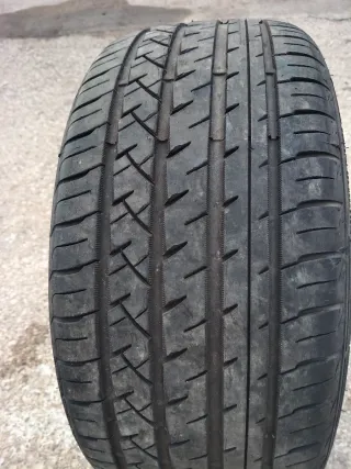 Neumático 225/40R18