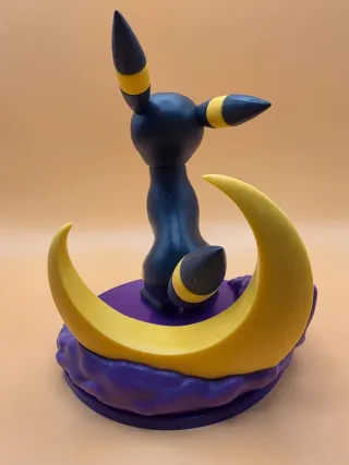 Action Figure Umbreon Pokémon Diorama Lunare