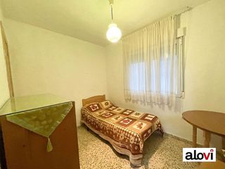 Piso en alquiler en Pajaritos - Plaza de Toros en Granada