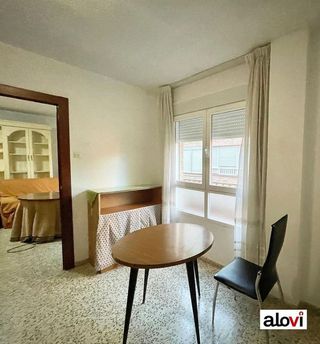 Piso en alquiler en Pajaritos - Plaza de Toros en Granada