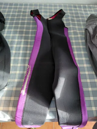 Neopreno Mujer Morado y Negro
