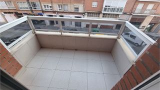 Piso en venta en Campo de la Juventud en Palencia