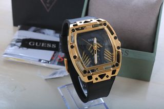 Reloj Guess Legend Negro y Dorado