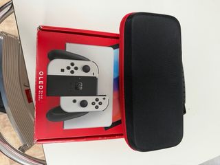 Nintendo Switch OLED Bianca