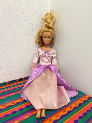 Barbie La Principessa dell'Isola Rosa