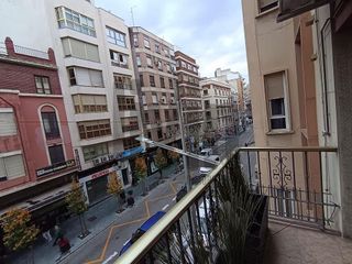 Piso en alquiler en Avda de Madrid - Pº de la Estación en Jaén