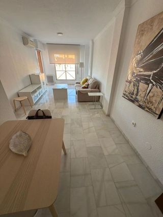 Piso en alquiler en Polígono Cartuja – La Paz en Granada