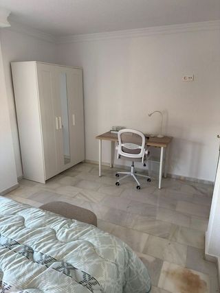 Piso en alquiler en Polígono Cartuja – La Paz en Granada