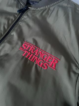 Cazadora Bomber Stranger Things Verde Talla XS