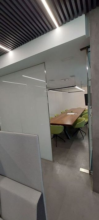 Oficina en alquiler en La Buhaira en Sevilla