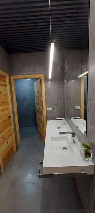 Oficina en alquiler en La Buhaira en Sevilla