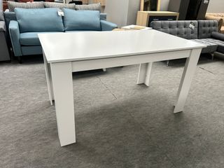 Mesa de comedor blanca *Ofrecemos entrega*
