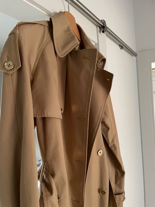 Gabardina Michael Kors Beige y Dorada