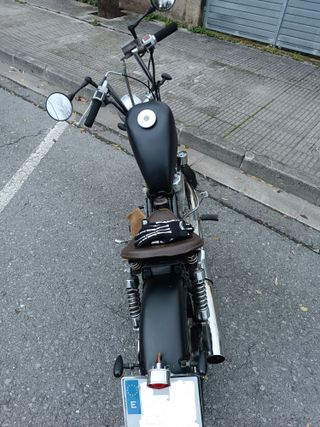 Suzuki Savage LS650 Bobber Custom