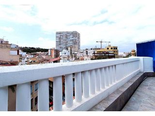 Ático en venta en Mercado en Alicante