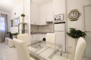 Piso en alquiler en Bellas Vistas en Madrid