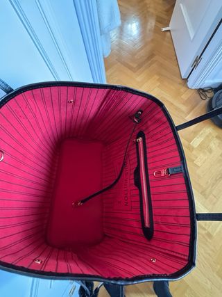 Bolso modelo Louis Vuitton Neverfull MM