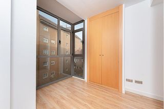 Piso en venta en Valdeacederas en Madrid