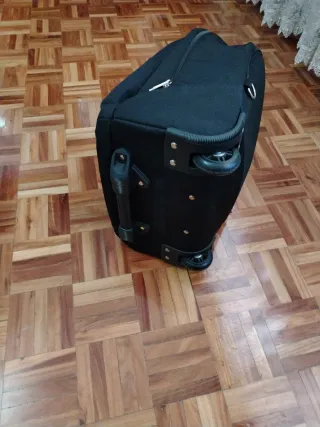 Mochila Trolley 19 2 Ruedas Negra Nueva a estrenar