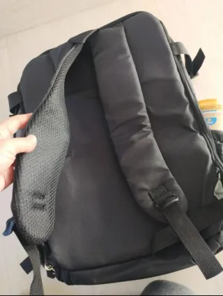 Mochila negra de cabina aprobada en vuelos