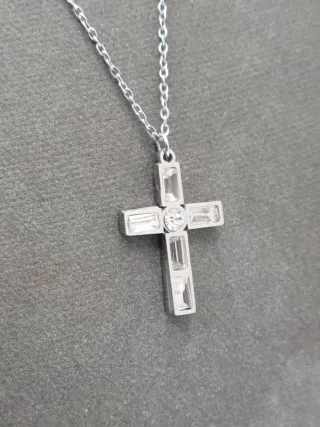 Collar Cruz Brillante Acero Quirúrgico