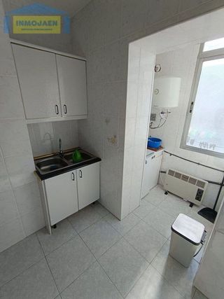 Piso en alquiler en Peñamefecit - Avda Barcelona en Jaén