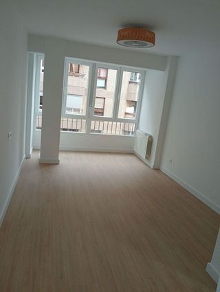 Piso en alquiler en Arrabal en Zaragoza