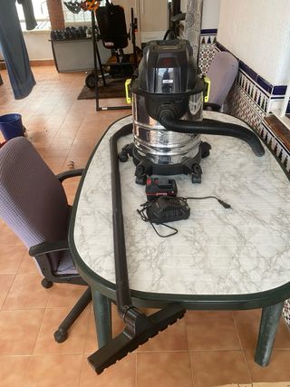 Aspiradora y Batería