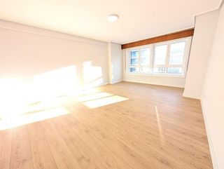 Piso en alquiler en Paseo de los Puentes - Santa Margarita en Coruña (A)