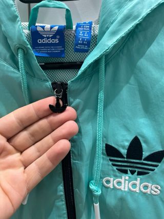 Chaqueta Adidas Original Negra, Turquesa y Blanca