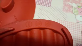 Mini pirofila in silicone rossa