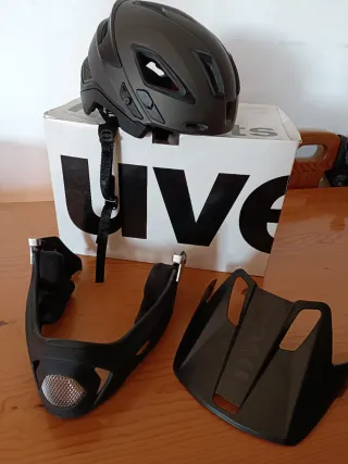 Casco UVEX. Patinete electrico o bicicleta