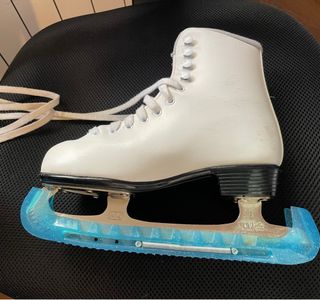 Patines de patinaje sobre hielo