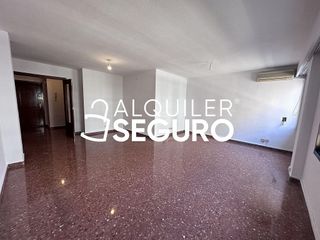 Piso en alquiler en La Petxina en Valencia