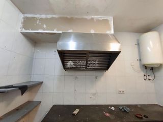 Local comercial en alquiler en Novelda