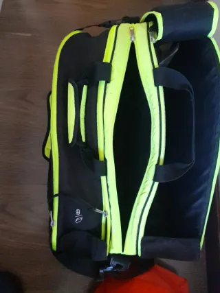 Mochila Asics Negra y Lima para Pala