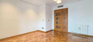 Piso en alquiler en Cuatro vientos en Madrid