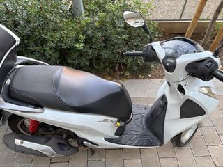 Honda SH 125i Scooter Automática