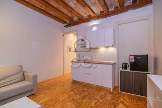 Estudio en alquiler en El Gòtic en Barcelona
