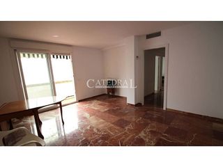 Piso en alquiler en Parque María Luisa - Huerta de la Salud - Giralda Sur en Sevilla