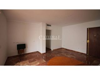 Piso en alquiler en Parque María Luisa - Huerta de la Salud - Giralda Sur en Sevilla