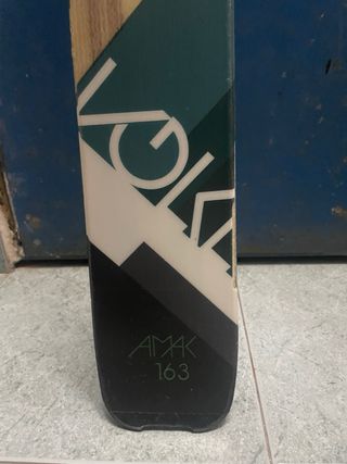 Esquís Volk Anak 1.63m con fijaciones