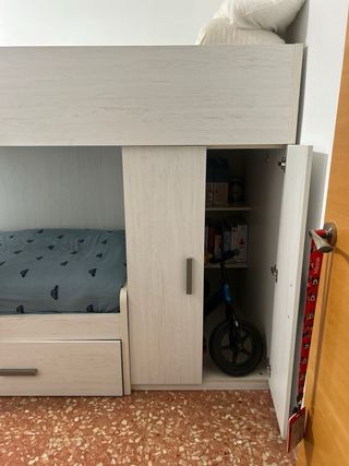 Cama tren 3 camas con almacenaje Si  colchon leeer