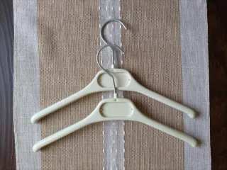 Lote perchas infantiles