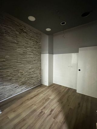 Local comercial en alquiler en Paseo Constitución - Las Damas en Zaragoza